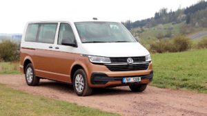 Recenze volkswagen multivan bulli 2020