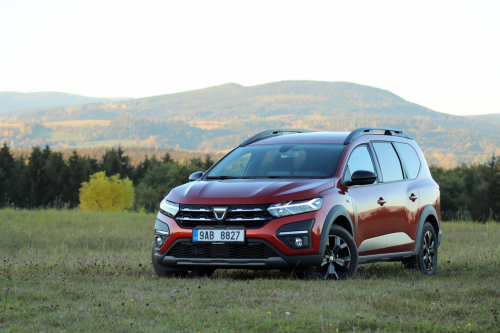 Dacia-Jogger-2022-25