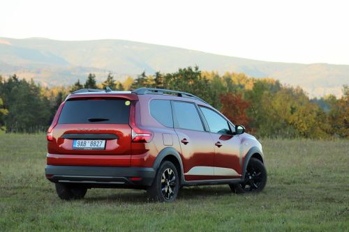 Dacia-Jogger-2022-28