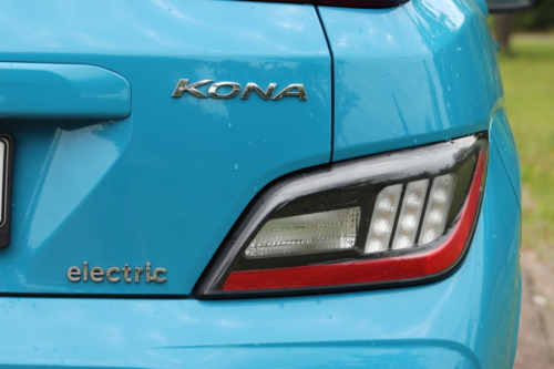 Hyundai-Kona-EV-2021-11