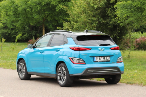 Hyundai-Kona-EV-2021-6