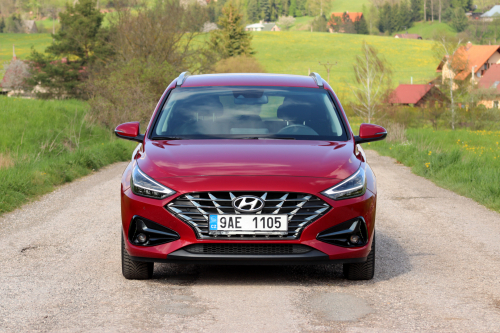 Hyundai-i30-combi-1.5-cvvt-13