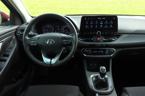 Hyundai-i30-combi-1.5-cvvt-46