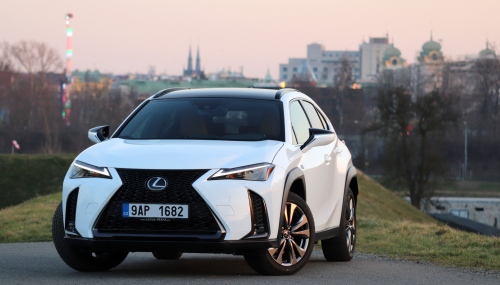 Lexus-UX-2023-27