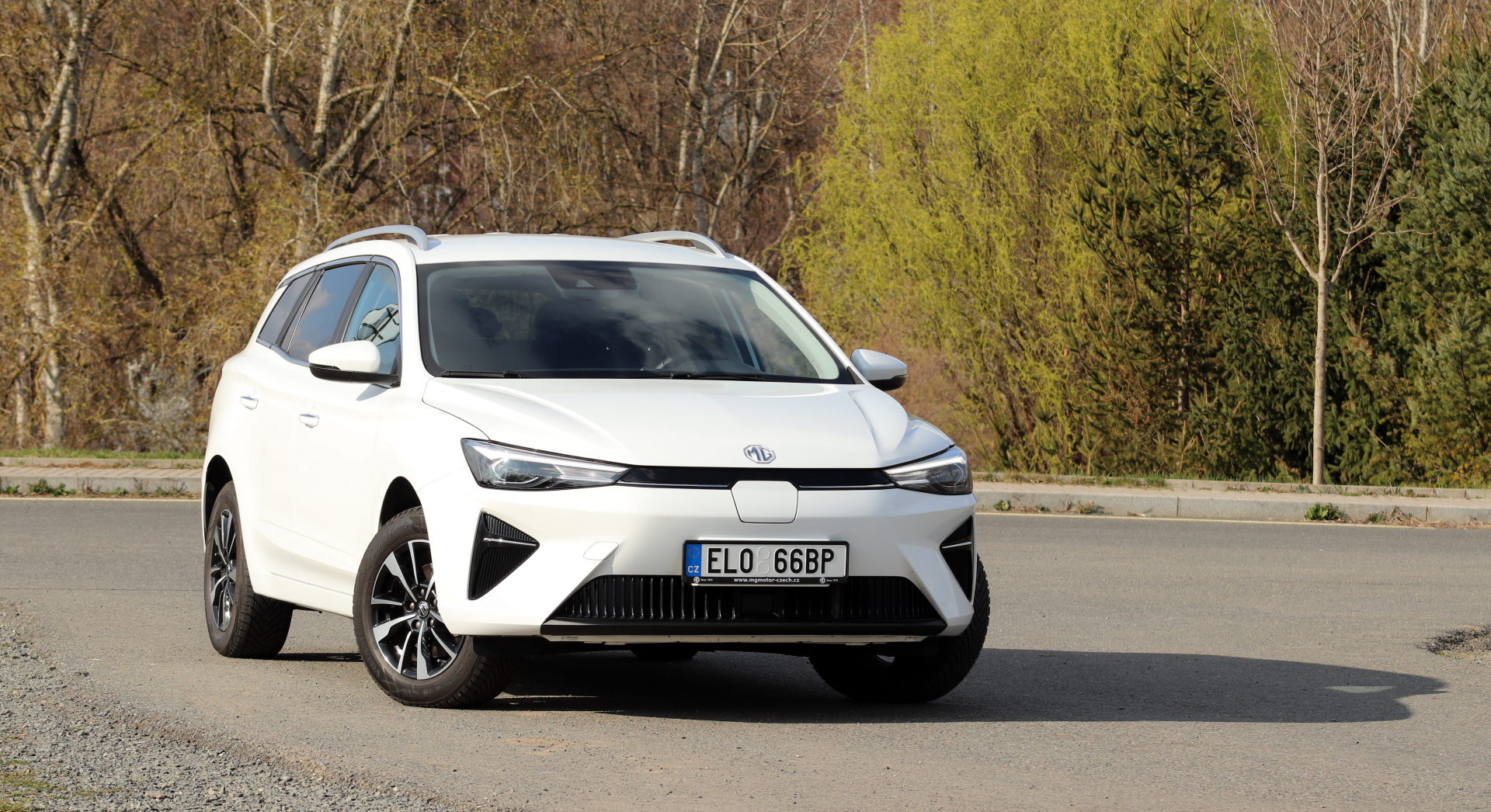 Jízda s elektrickým kombi je v první řadě příjemně tichá a dynamická. V městském provozu tak oceníte agilnost pohonného ústrojí či absenci vibrací a hluku.