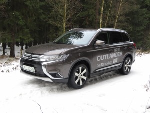 Mitsubishi outlander (1)