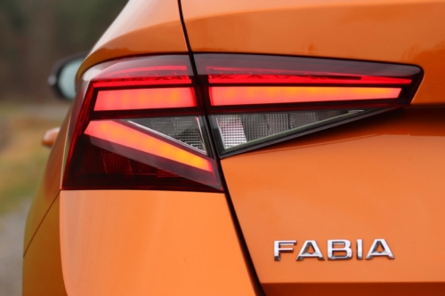 Skoda-Fabia-2022-27