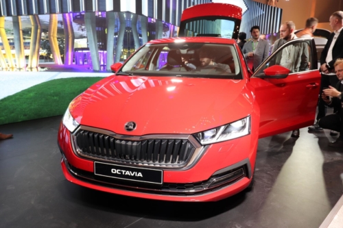 Nová Škoda Octavia IV 2020 (17)