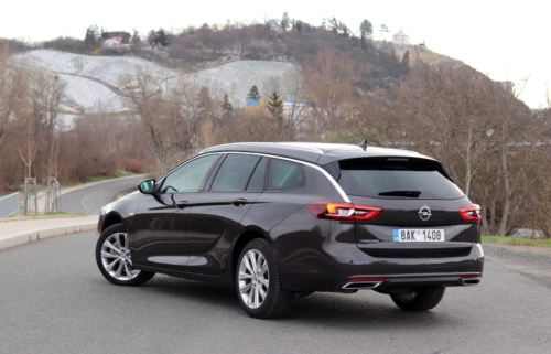 Opel Insignia Sports Tourer 2021 (1)