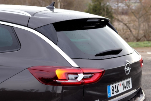 Opel Insignia Sports Tourer 2021 (2)