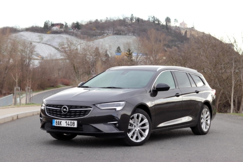 Opel Insignia Sports Tourer 2021 (9)