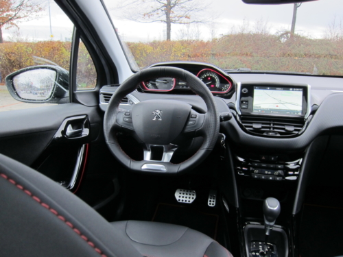 Peugeot 2008 GT (5)