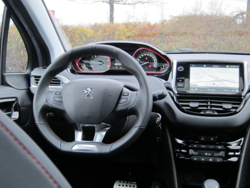 Peugeot 2008 GT (6)