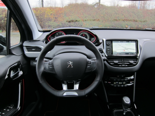 Peugeot 2008 GT (9)