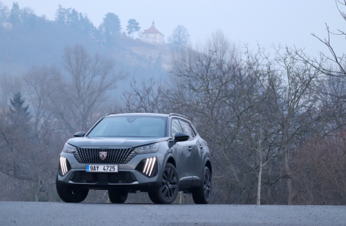 Modernizace sjednotila hlavní prvky vizuální identity francouzské automobilky.