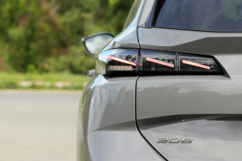 peugeot-308-sw-2026-12