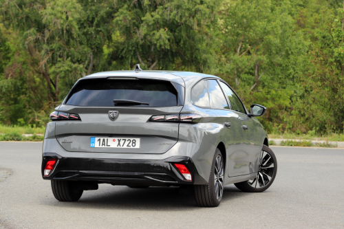peugeot-308-sw-2026-13