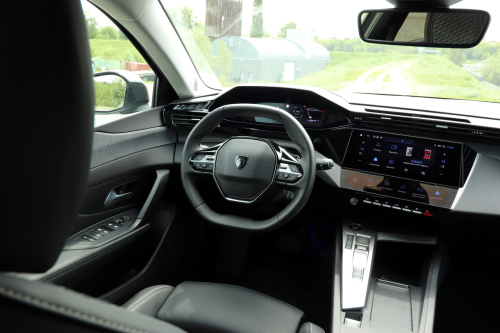 peugeot-308-sw-2026-22