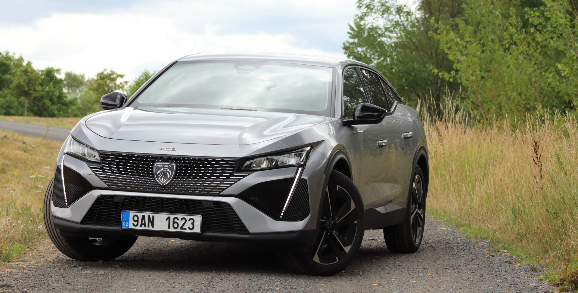 peugeot-408-allure-pack-11