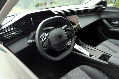 peugeot-408-allure-pack-21