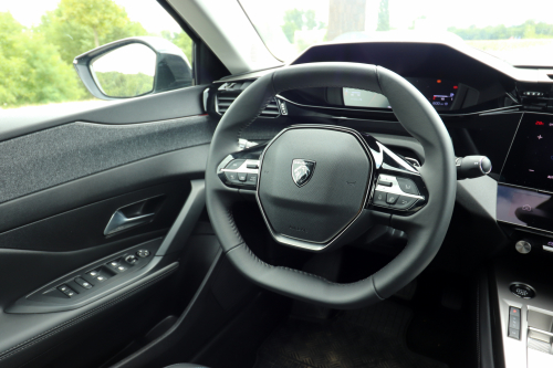 peugeot-408-allure-pack-23