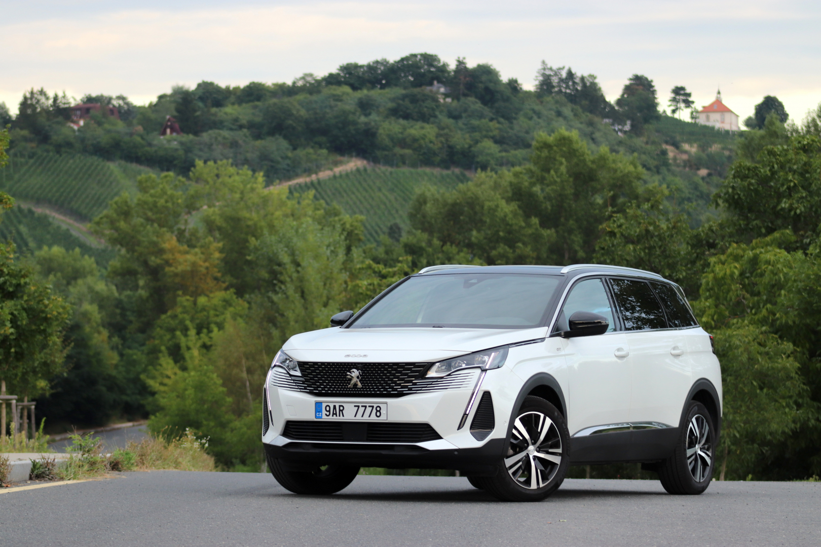 Peugeot 5008 je i po letech provozu stále šik!