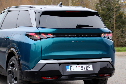 Peugeot-5008-4