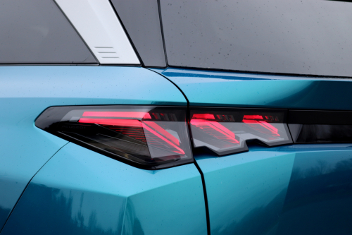 Peugeot-5008-5
