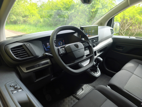 peugeot-expert-furgon-2026-17