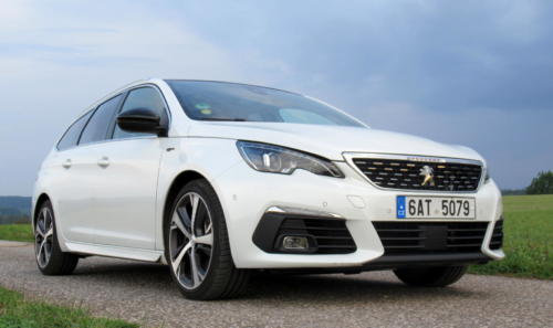 Peugeot 308 SW GT 2018 (3)