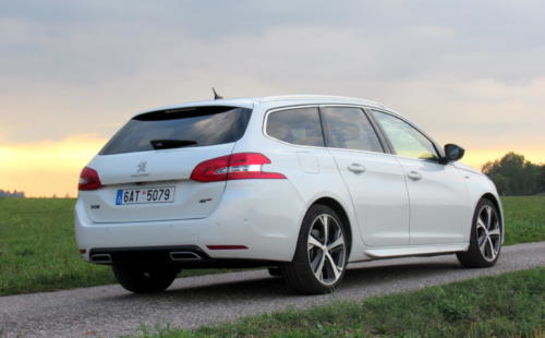 Peugeot 308 SW GT 2018 (9)