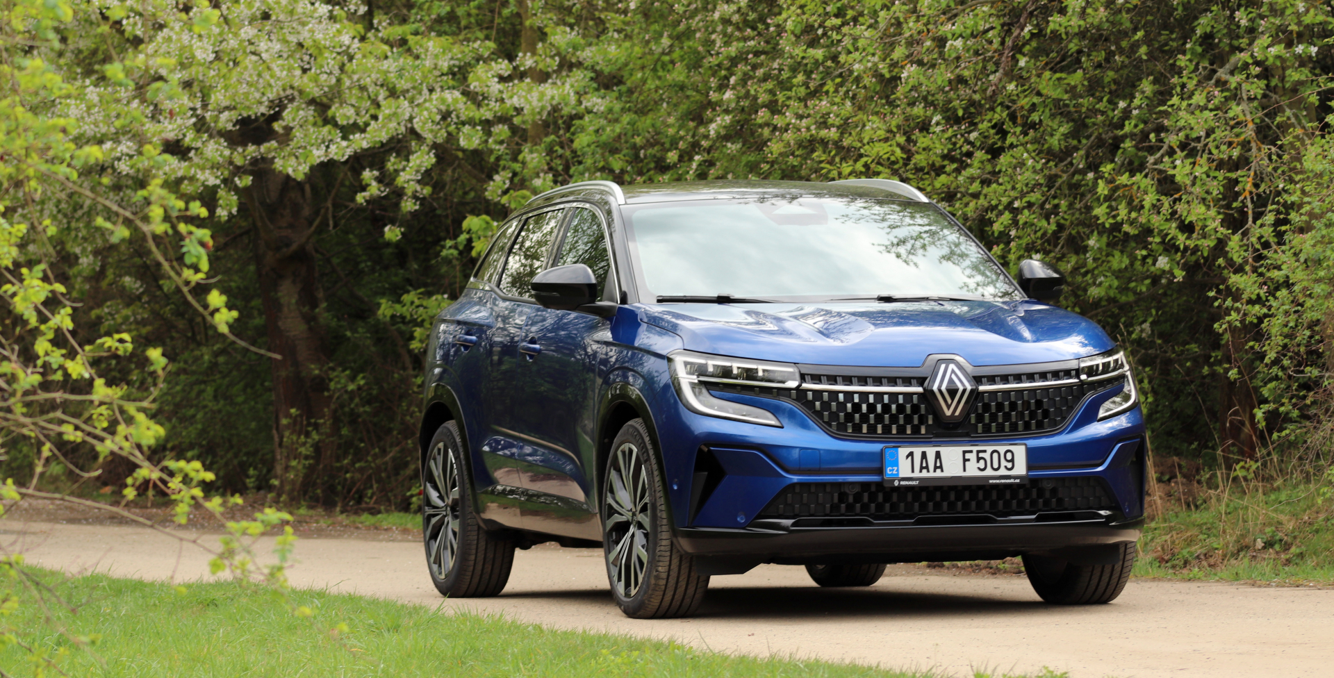 Pokud budeme brát model Espace jako zástupce MPV, Renault Austral je tak největším SUV značky.