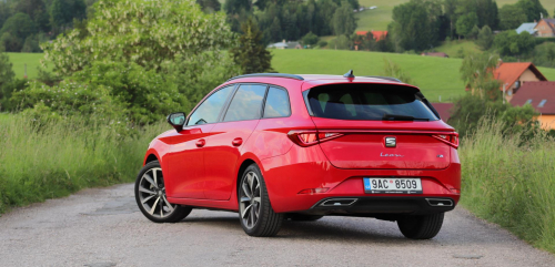 Seat-Leon-Sportstourer-FR-15