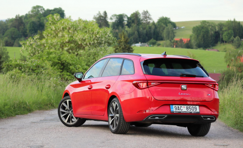 Seat-Leon-Sportstourer-FR-16