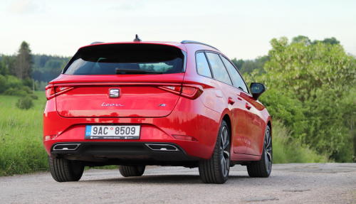 Seat-Leon-Sportstourer-FR-21