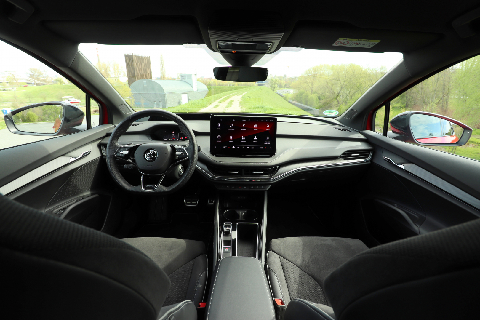 Skoda-Enyaq-Sportline-2023-41