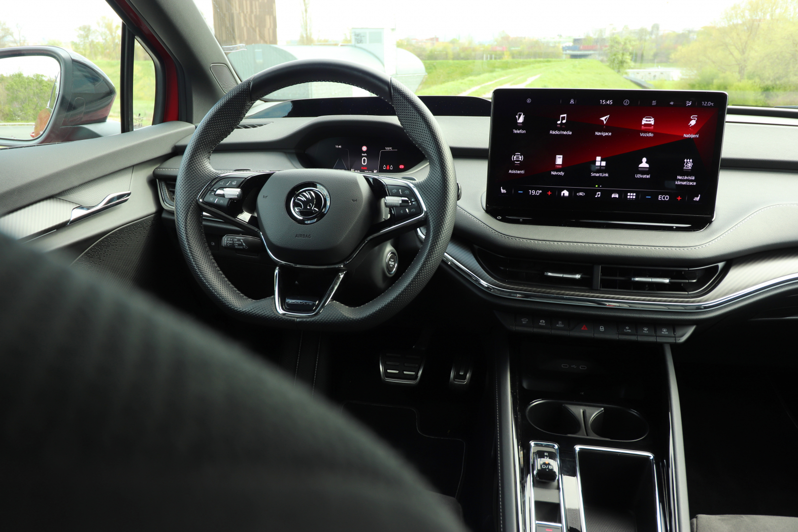 Skoda-Enyaq-Sportline-2023-43