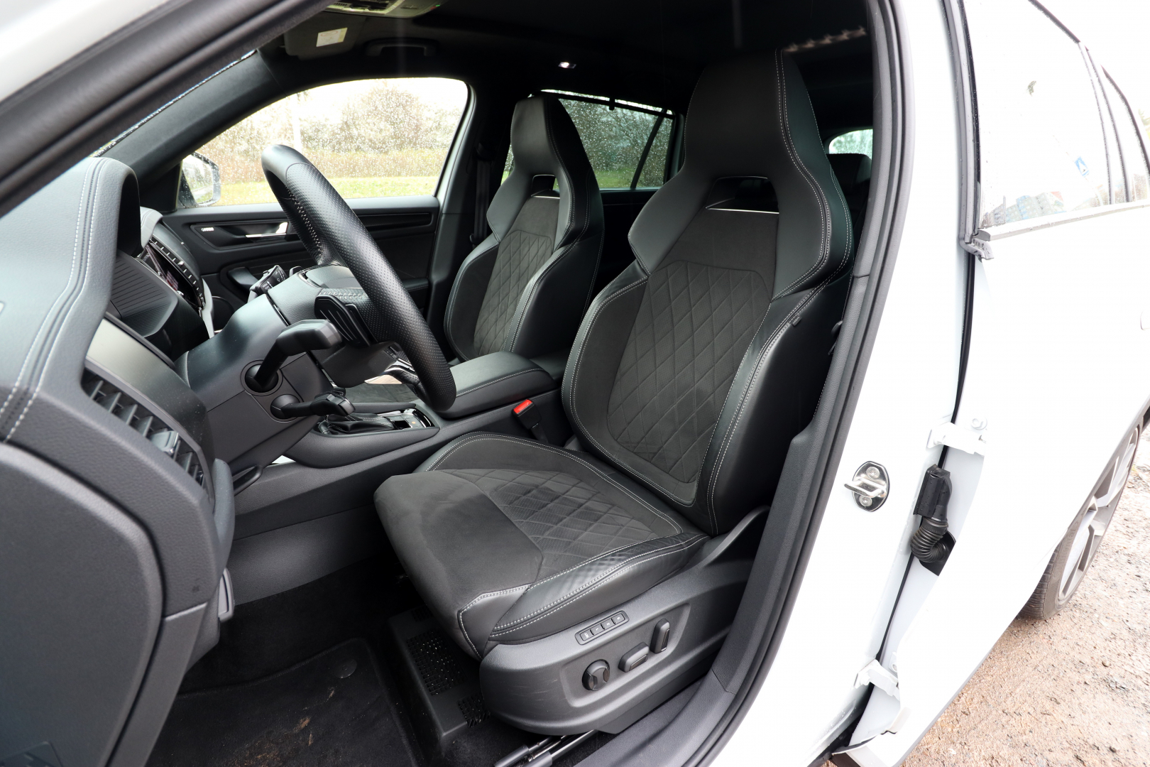 Skoda-Kodiaq-Sportline-2023-37