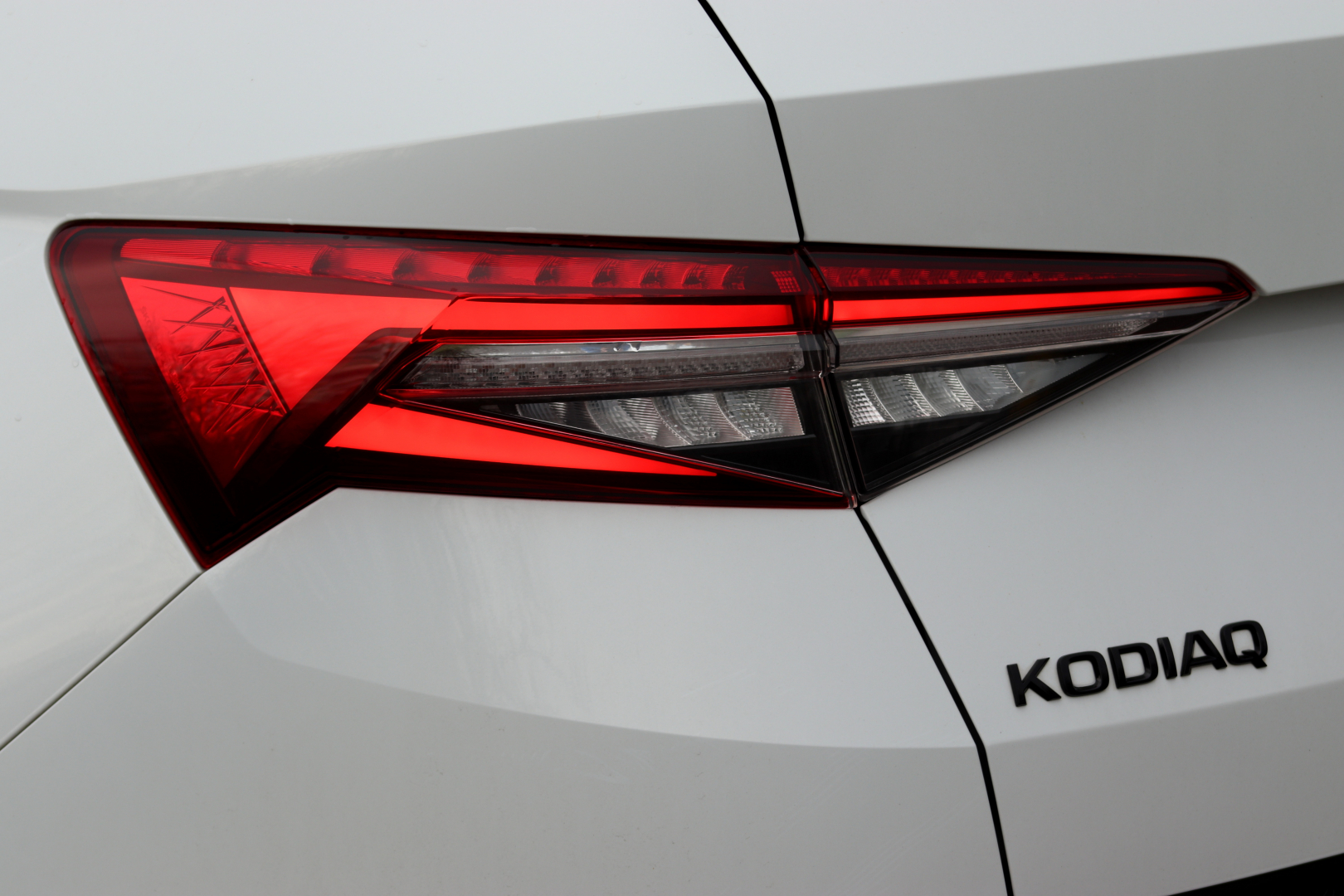 Skoda-Kodiaq-Sportline-2023-4