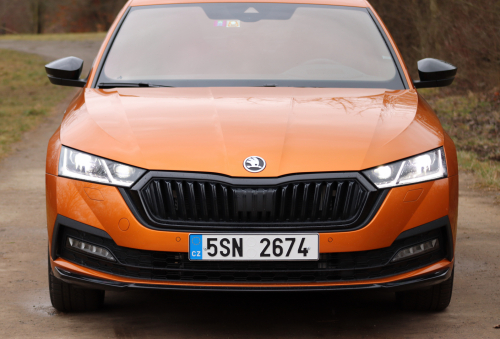 Skoda-Octavia-Sportline-2023-16