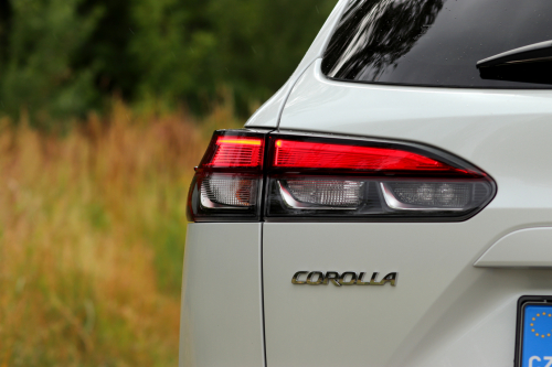 Toyota-Corolla-Cross-2023-40