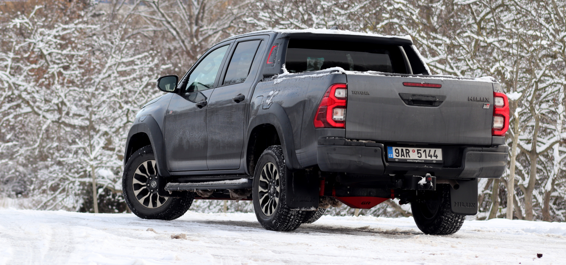 I užitkový pick-up umí nabídnout ledkové zadní světlomety.