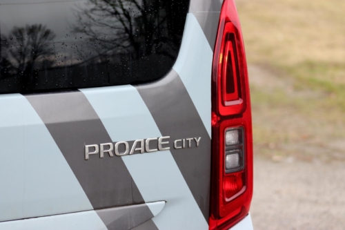 Toyota-ProAce-Handy-19