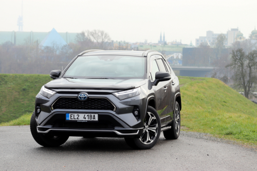 Toyota-RAV4-plug-in-hybrid-2022-14