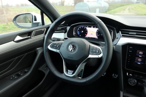 volkswagen passat variant 2021 (82)