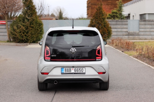 Volkswagen up! GTI (11)