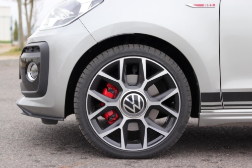 Volkswagen up! GTI (22)