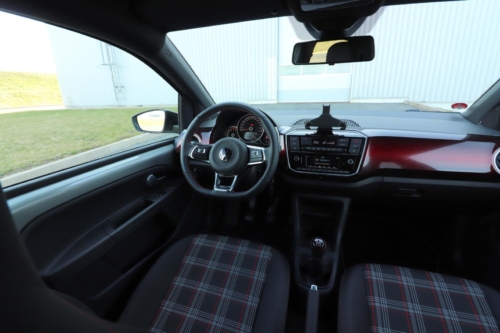 Volkswagen up! GTI (40)