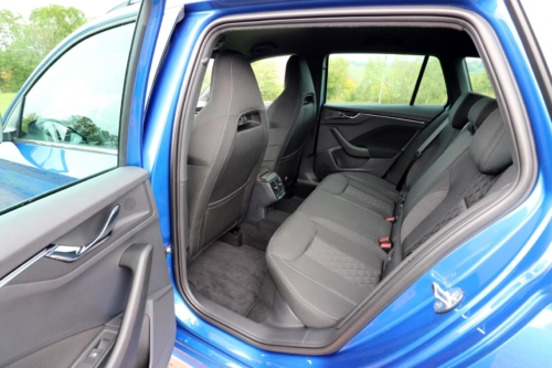 Škoda Kamiq SUV 2020 (14)