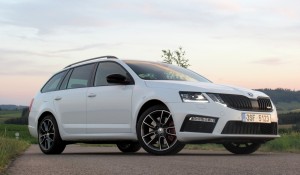 Škoda Octavia Combi RS 2.0 TSI (10)